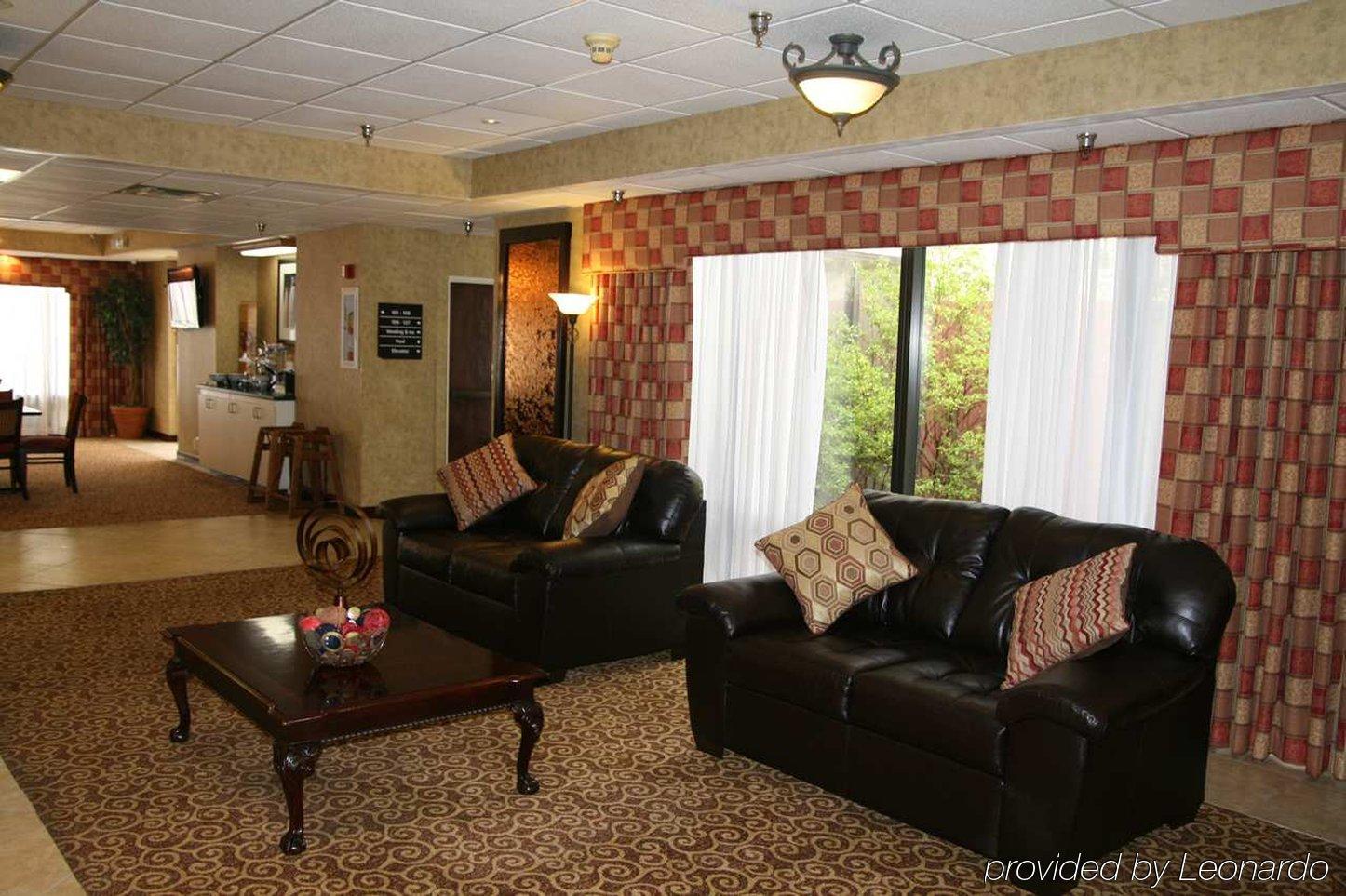 Rome Inn And Suites Екстериор снимка