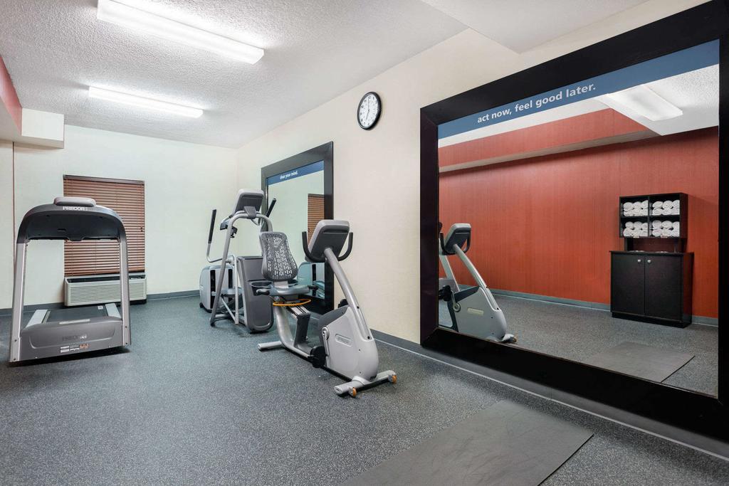 Rome Inn And Suites Екстериор снимка